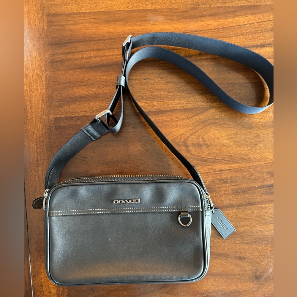 Coach C4148 unisex Graham Crossbody bag purse